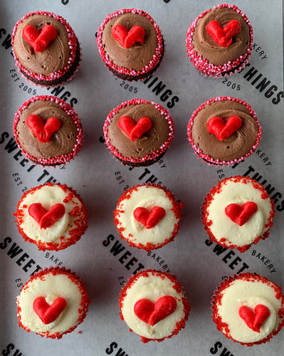 12 Mini Valentines Cupcakes
