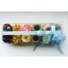 Selection of 12 mini Cupcakes